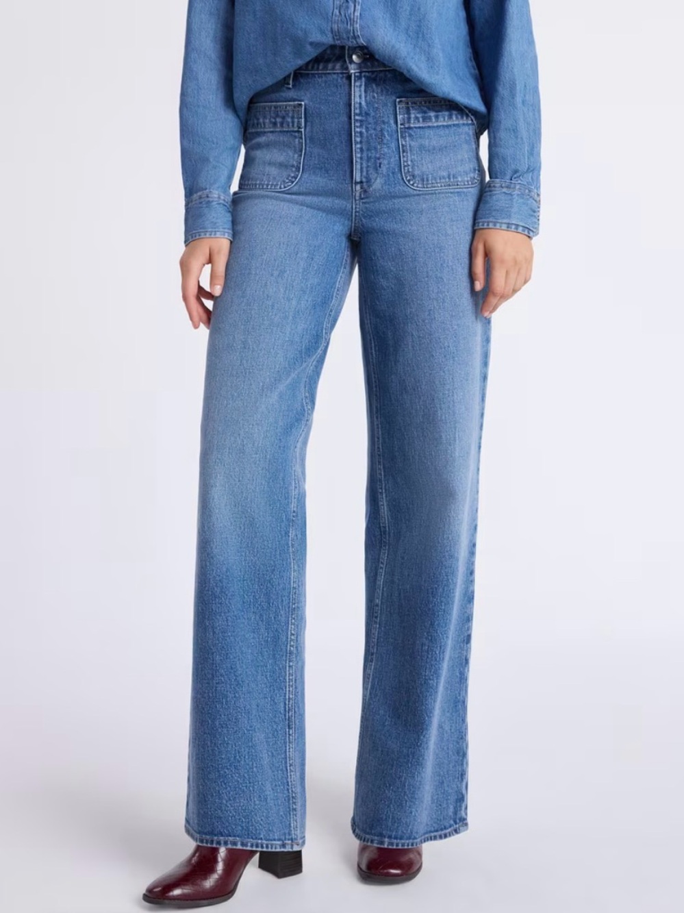 A589 Free Assembly Women's and Women's Plus Wide Leg Jeans with Patch Pockets, 3